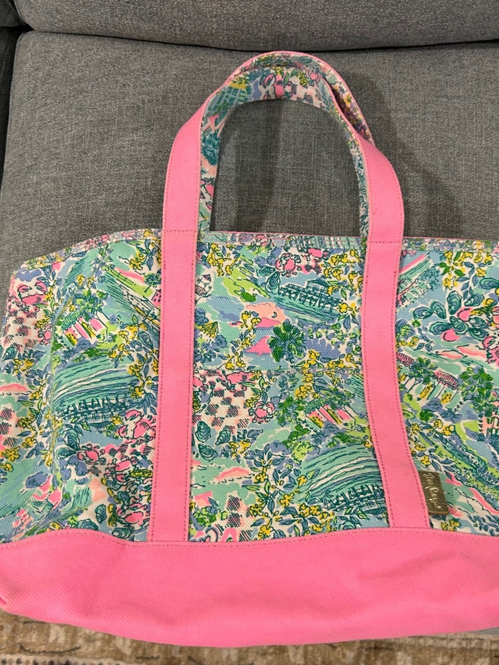 Lilly Pulitzer zip top tote bag
